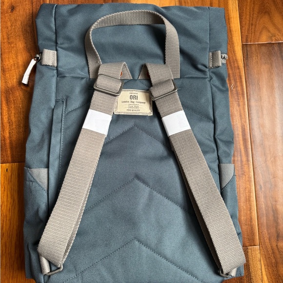 Modern Blue Backpack with Durable Fabric and Minimalist Design - Picture 2 of 6